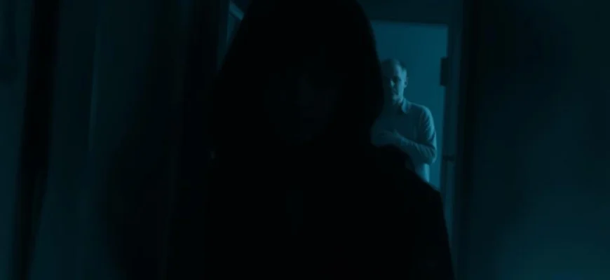 10 Must-Watch Thrillers Similar to Chloe